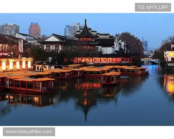 澳门带皇冠的大楼位置分布及其在城市景观中的独特地位与影响力